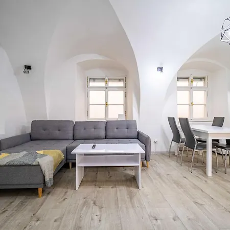 St Elizabeth Apartment, Old Town Апартаменты Кошице