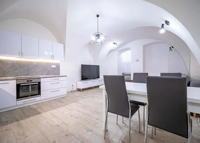 Апартаменты St Elizabeth Apartment, Old Town *